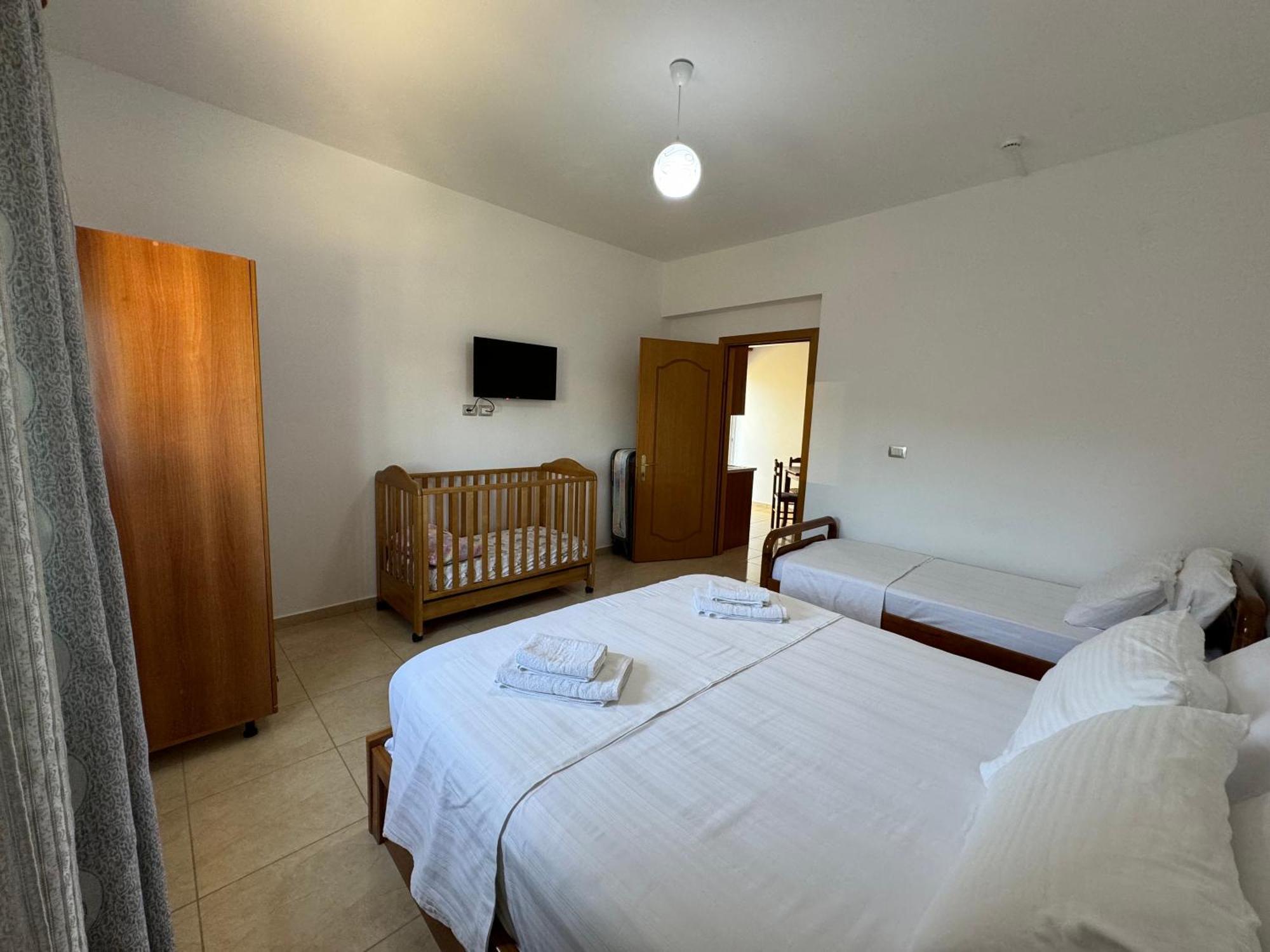 Aleksander Aparthotel Ksamil Exterior photo