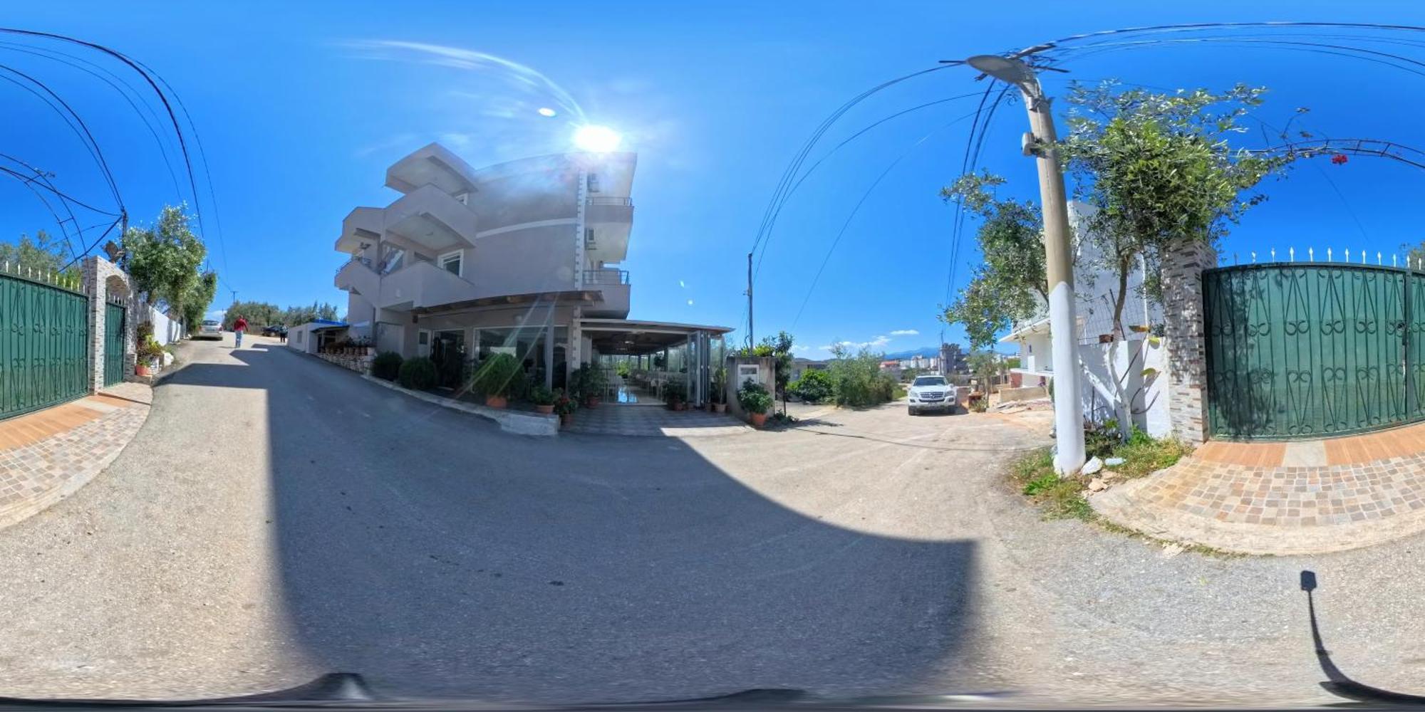 Aleksander Aparthotel Ksamil Exterior photo
