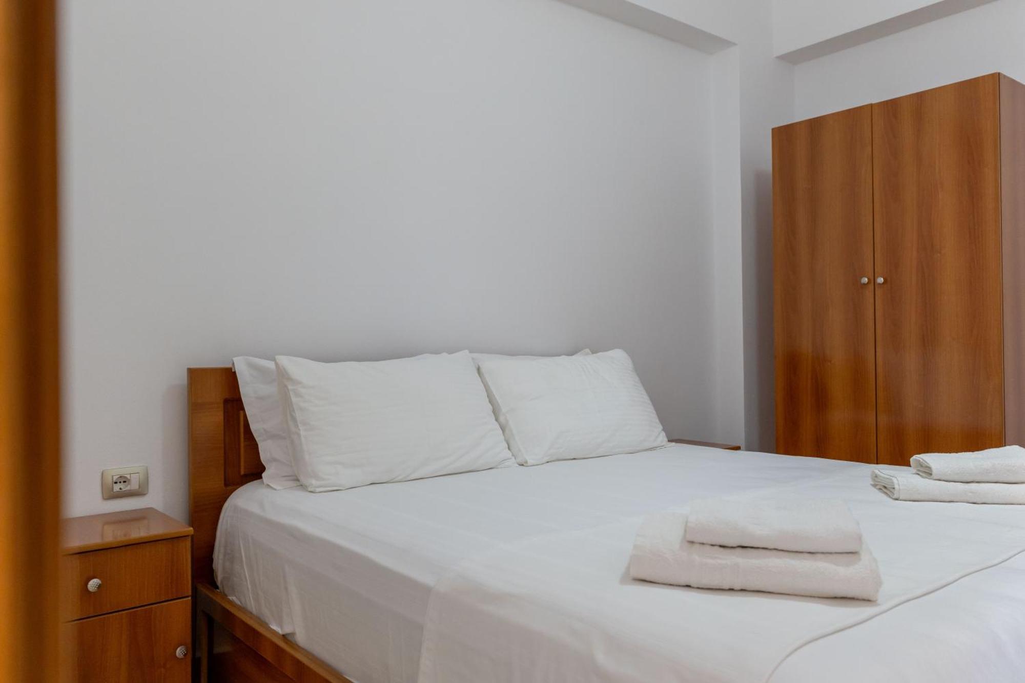 Aleksander Aparthotel Ksamil Exterior photo