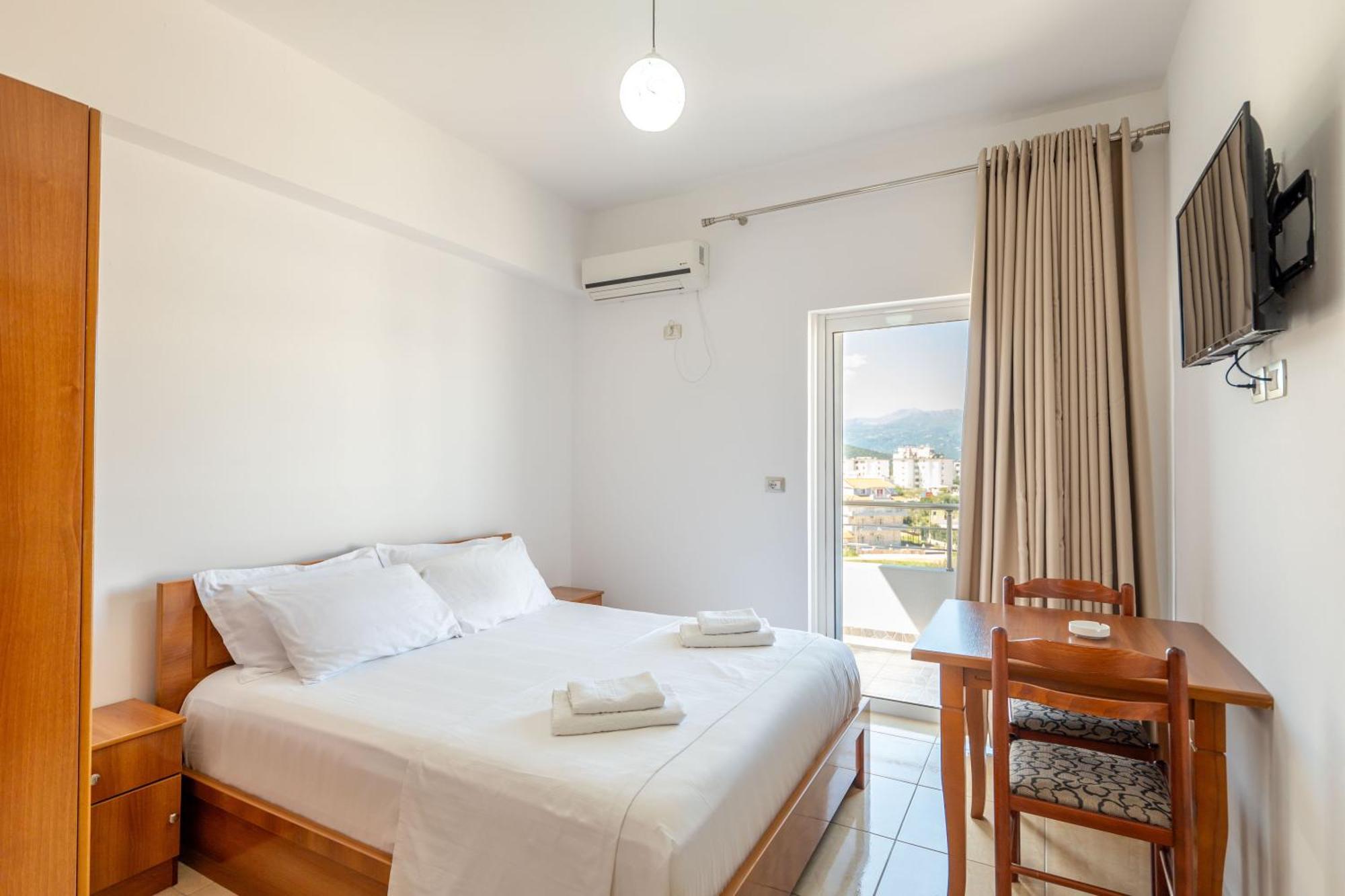 Aleksander Aparthotel Ksamil Exterior photo