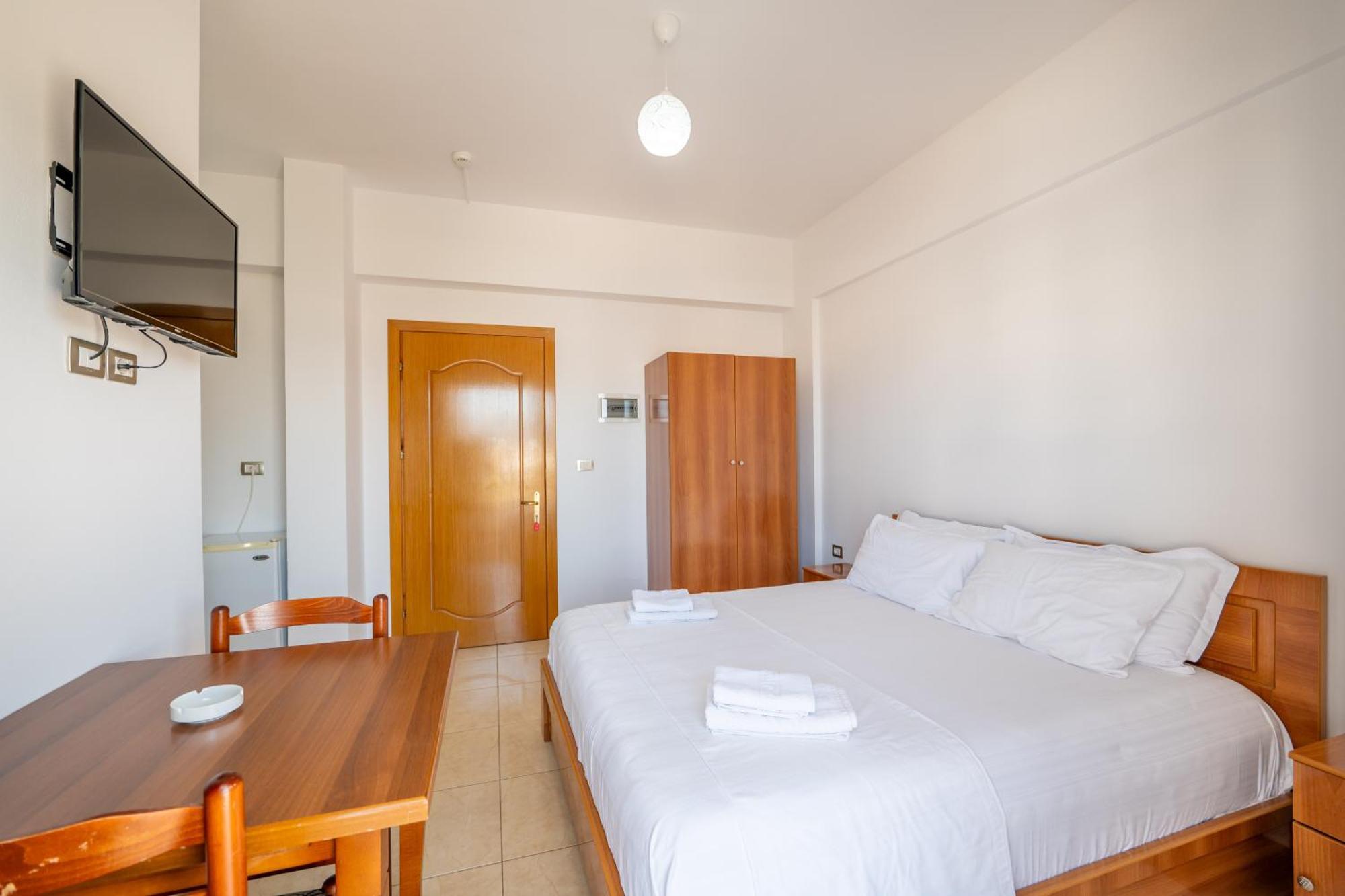 Aleksander Aparthotel Ksamil Exterior photo