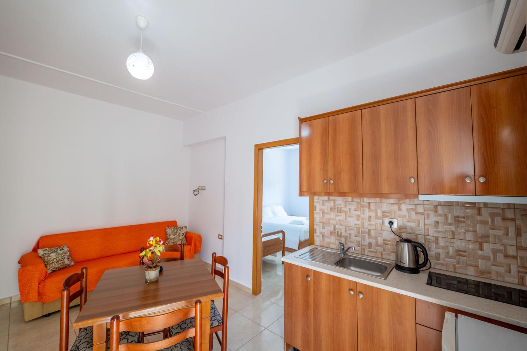 Aleksander Aparthotel Ksamil Exterior photo